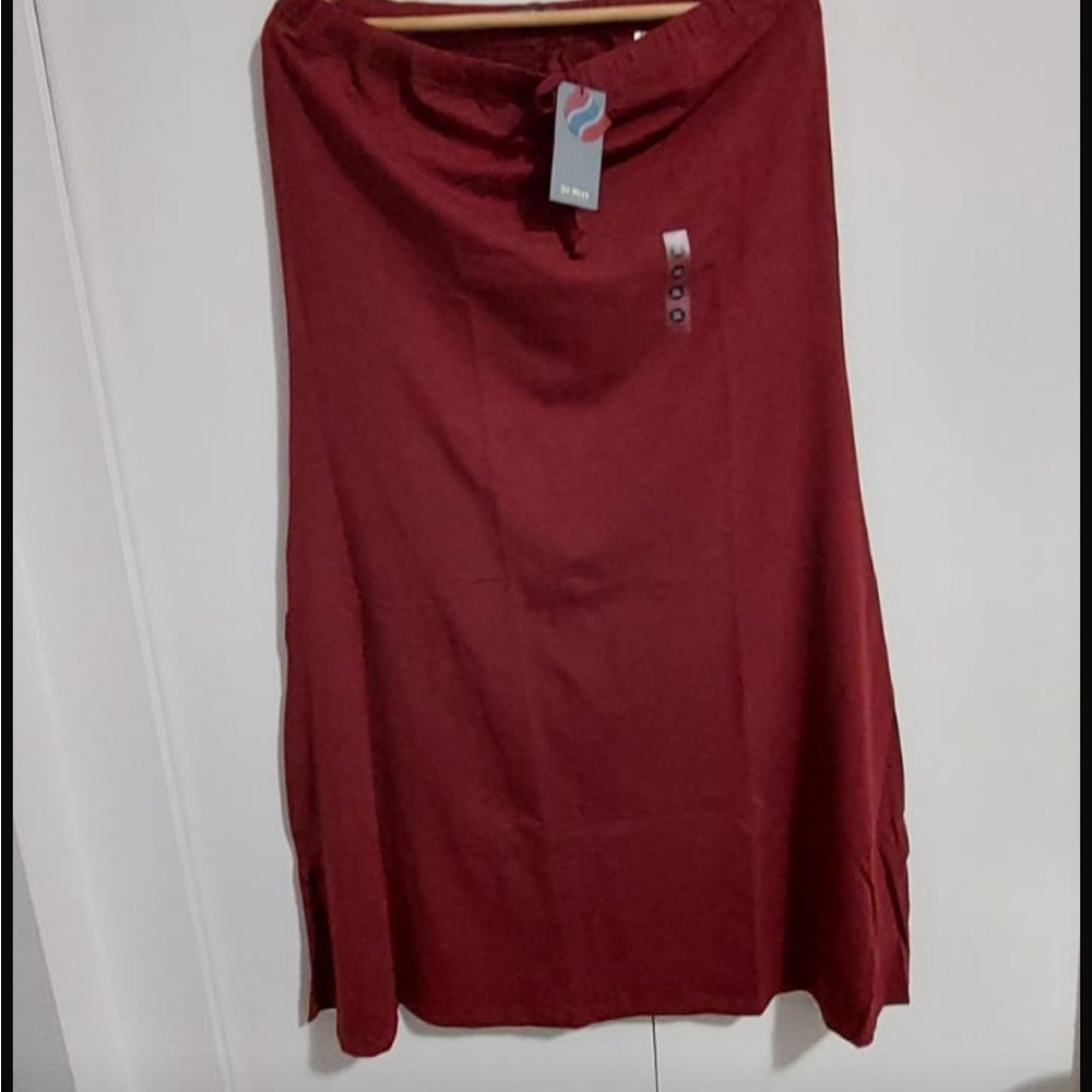 Stretchy silhouette Midi Skirt